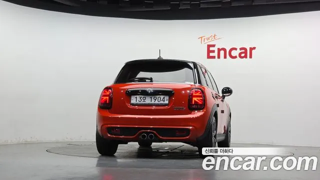 Mini Hatch 2019 thumb 4