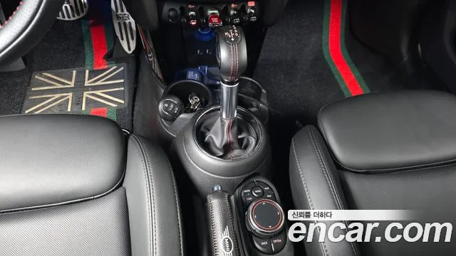Mini Hatch 2019 thumb 9