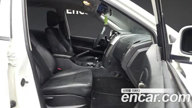 KG_Mobility_Ssangyong KORANDO 2017 thumb 11