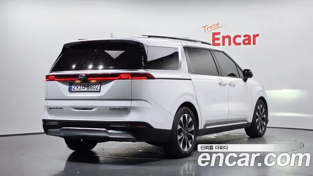Kia Carnival 2020 thumb 2