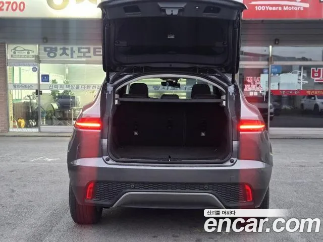Jaguar E-Pace 2019 thumb 4
