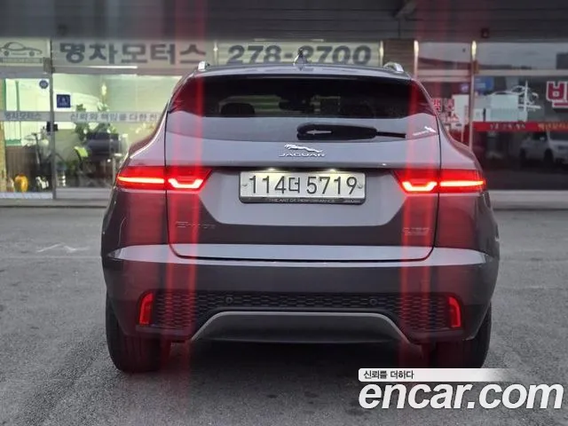 Jaguar E-Pace 2019 thumb 5