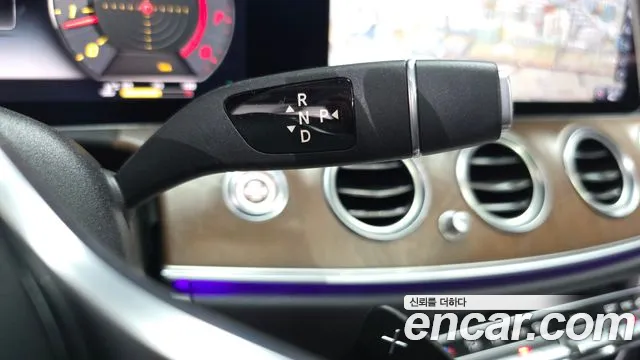 Mercedes-Benz E-Класс 2019 thumb 8