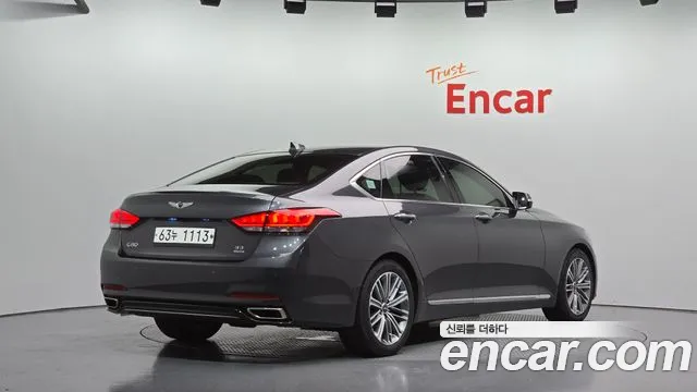 Genesis G80 2017 thumb 2