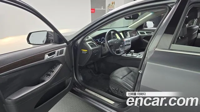 Genesis G80 2017 thumb 10