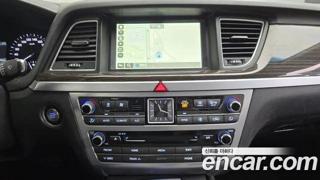 Genesis G80 2017 thumb 12