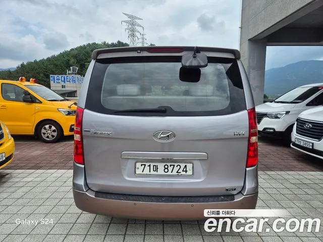 Hyundai Starex 2013 thumb 3