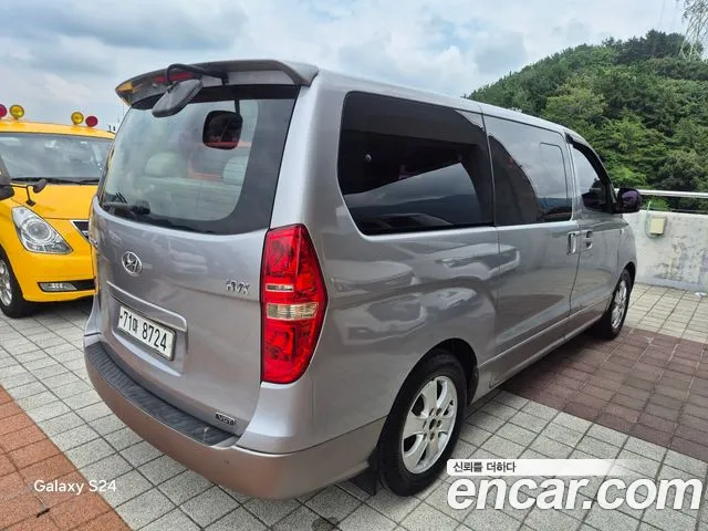 Hyundai Starex 2013 thumb 4