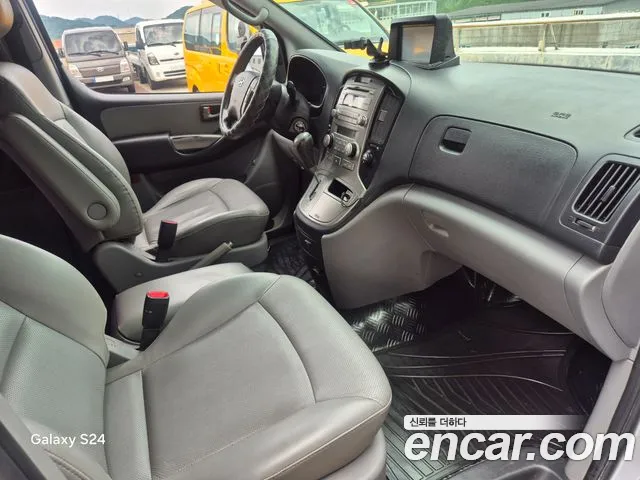 Hyundai Starex 2013 thumb 8