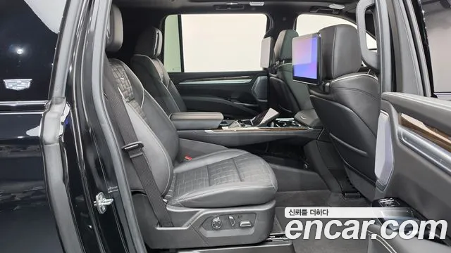Cadillac Escalade 2025 thumb 11