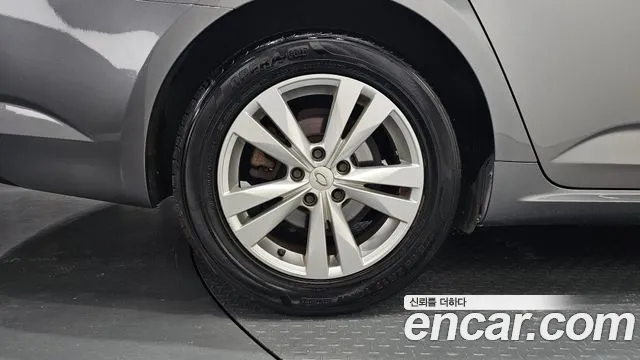 Renault Megane 2017 thumb 5