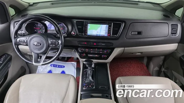 Kia Carnival 2018 thumb 7