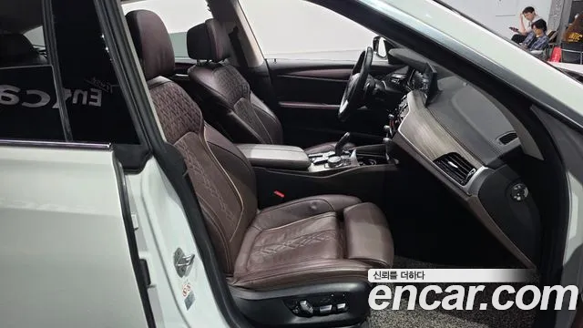 BMW Gran Turismo 2018 thumb 10