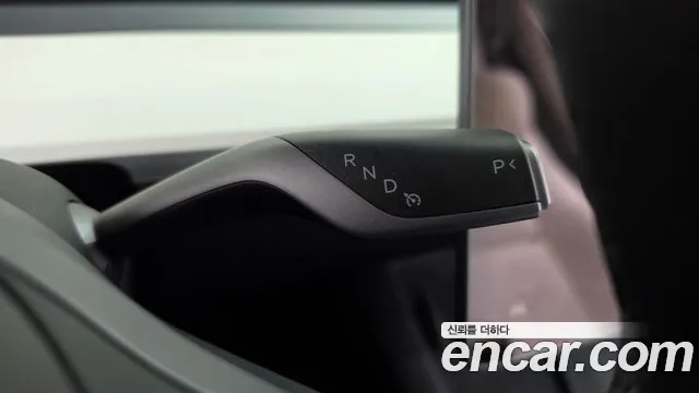 Tesla Model Y 2024 thumb 8
