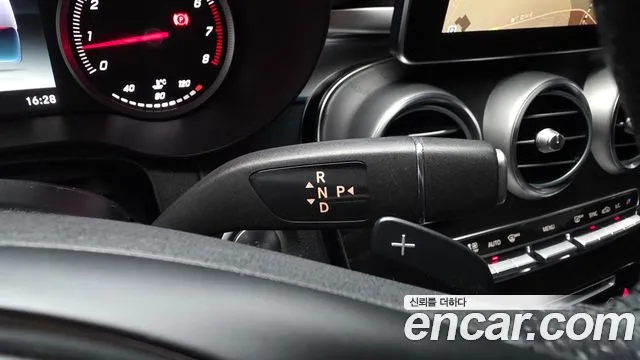 Mercedes-Benz GLC 2019 thumb 9