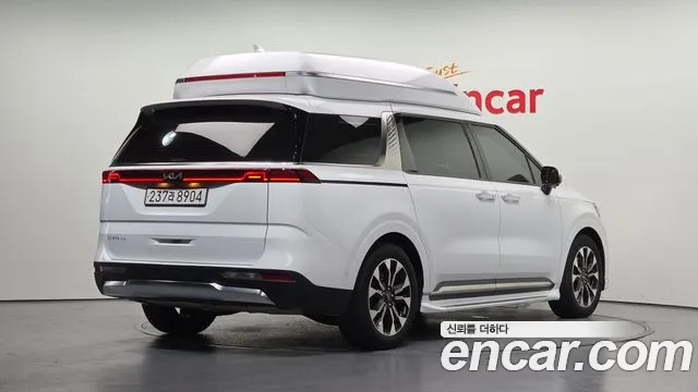 Kia Carnival 2021 thumb 2