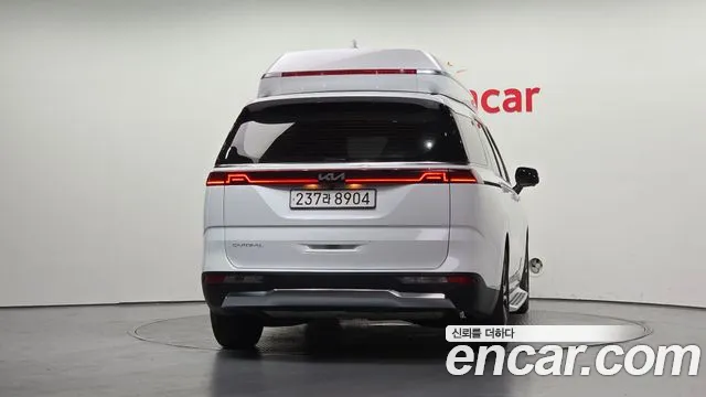 Kia Carnival 2021 thumb 4