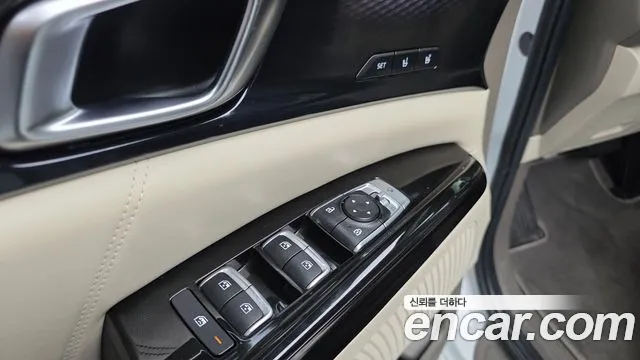 Kia Carnival 2021 thumb 12