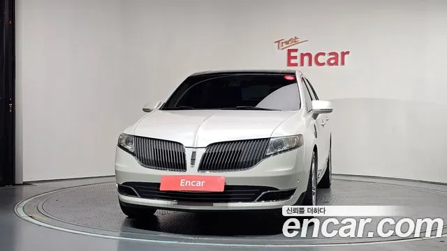 Lincoln MKT 2014 thumb 3