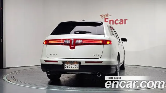 Lincoln MKT 2014 thumb 4