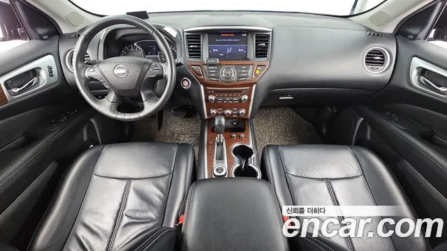 Nissan Pathfinder 2017 thumb 7