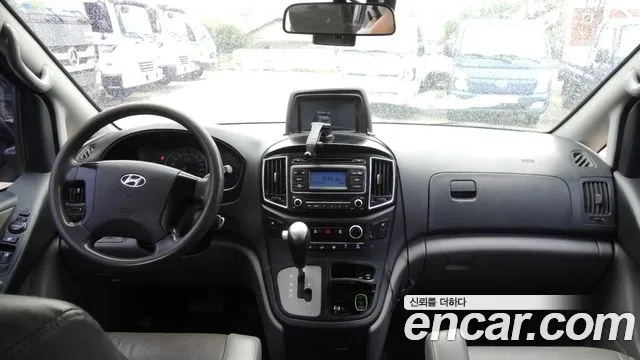 Hyundai Starex 2015 thumb 9