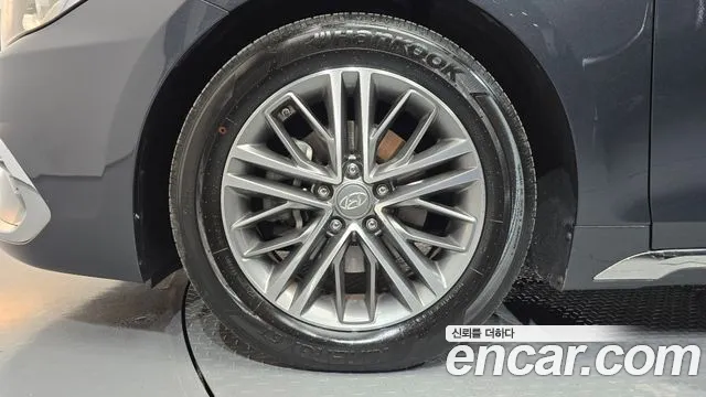 Hyundai Grandeur 2017 thumb 4