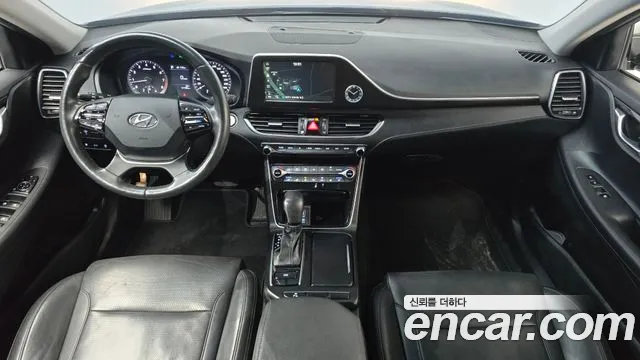 Hyundai Grandeur 2017 thumb 6