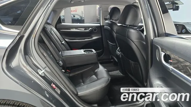 Hyundai Grandeur 2017 thumb 10