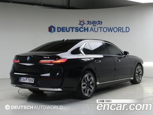 BMW 7 серии 2023 thumb 2