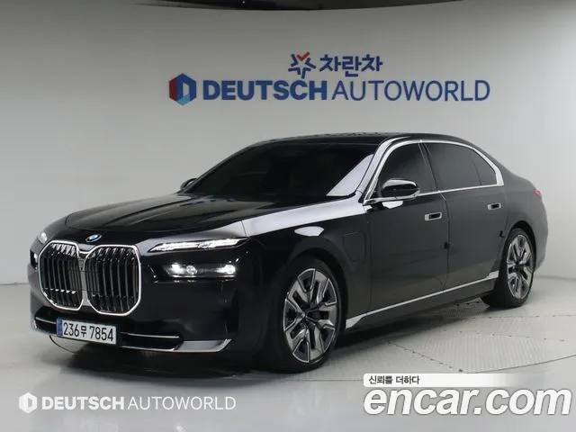 BMW 7 серии 2023 thumb 11