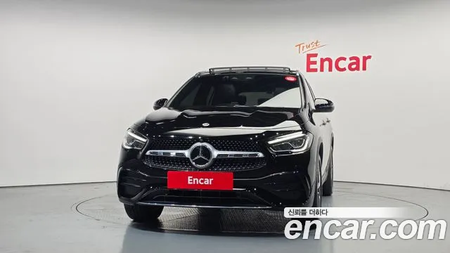 Mercedes-Benz GLA 2023 thumb 3