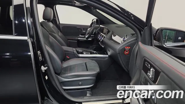 Mercedes-Benz GLA 2023 thumb 11