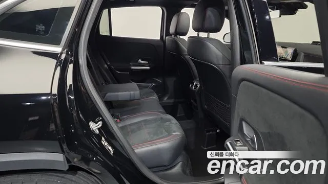 Mercedes-Benz GLA 2023 thumb 12