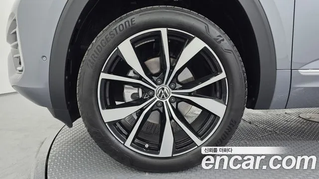 Volkswagen Atlas 2025 thumb 4