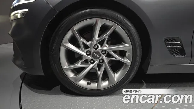 Genesis G70 2021 thumb 5