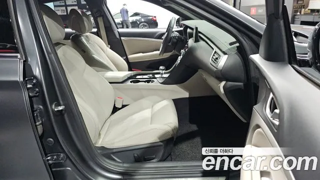Genesis G70 2021 thumb 12