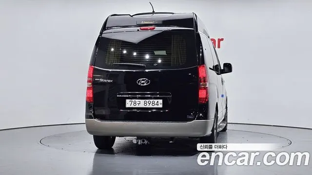 Hyundai Starex 2017 thumb 4
