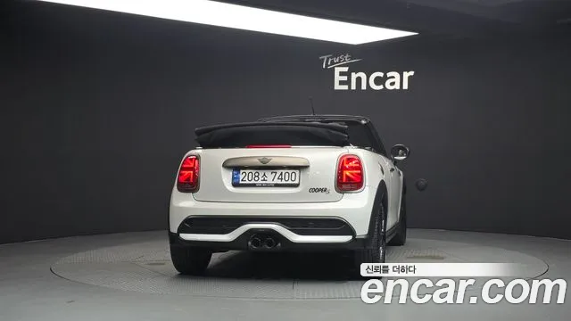 Mini Cooper Convertible 2023 thumb 4