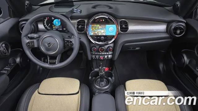 Mini Cooper Convertible 2023 thumb 7
