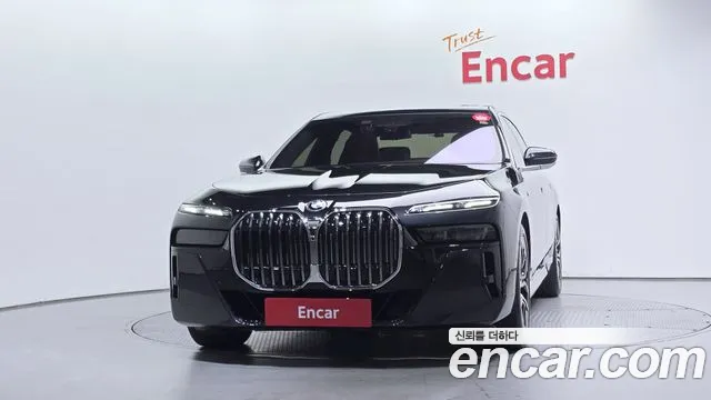BMW 7 серии 2025 thumb 3