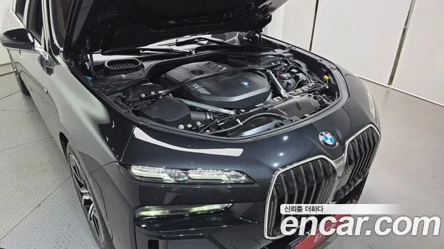BMW 7 серии 2025 thumb 6