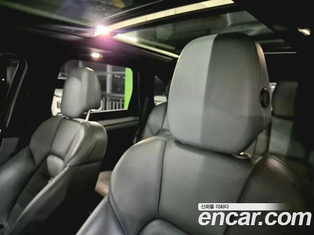 Porsche Cayenne 2011 thumb 6