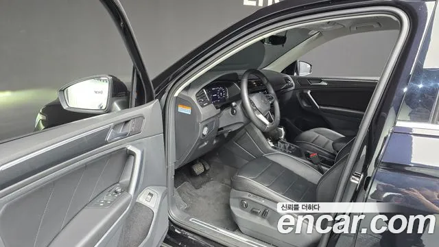 Volkswagen Tiguan 2021 thumb 10