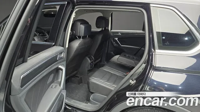 Volkswagen Tiguan 2021 thumb 11
