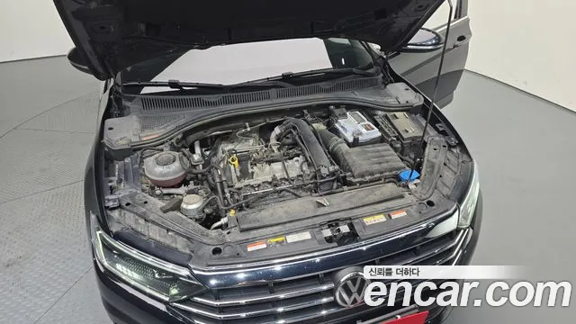 Volkswagen Jetta 2021 thumb 6