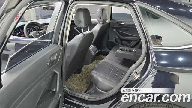 Volkswagen Jetta 2021 thumb 11