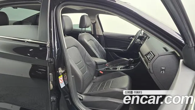 Volkswagen Jetta 2021 thumb 12