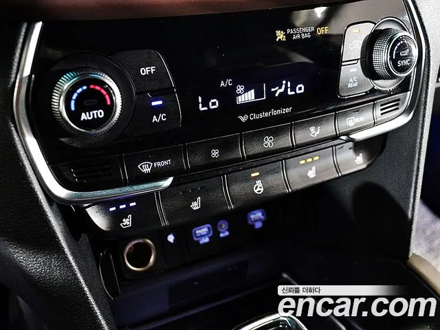 Hyundai Santa Fe 2019 thumb 9