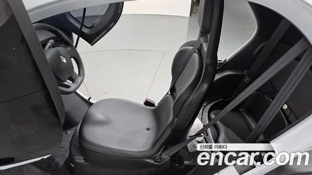 Renault Twizy 2020 thumb 10